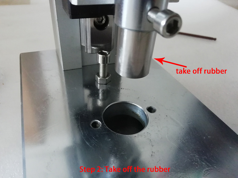Install Cutting Die of Coin Cell Disc Cutter Step2
